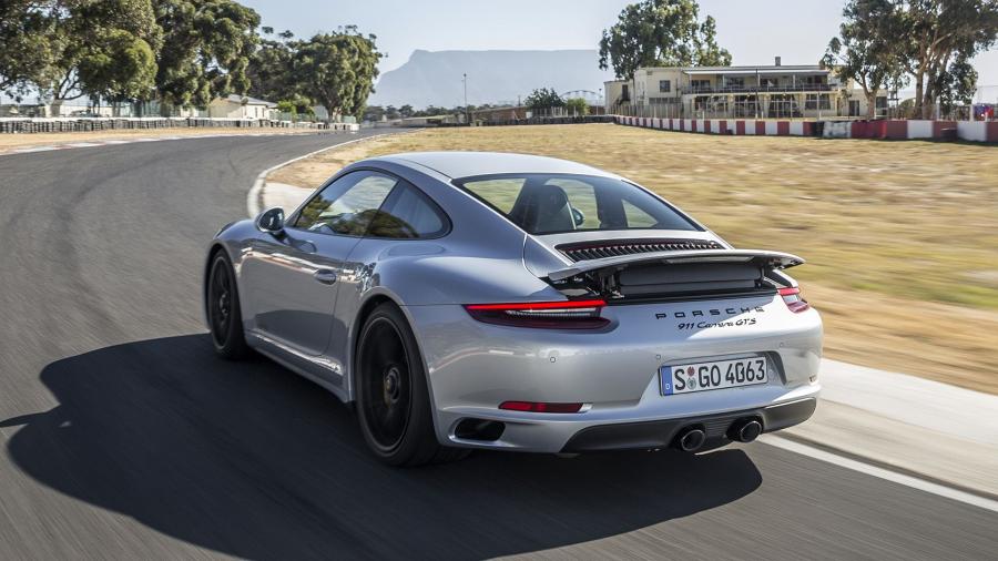  Porsche 911 Carrera GTS Coupe 2017 года  (WW) (фото 40 из 44)